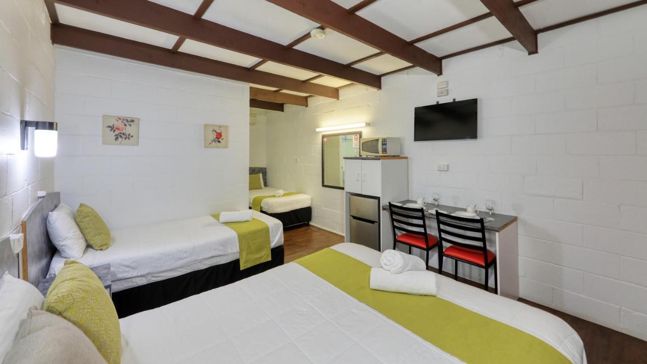 קונאבאראבן Azalea Motel מראה חיצוני תמונה